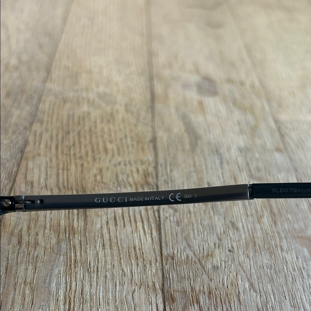 Gucci Sunglasses - Frames - Picture 3 of 4